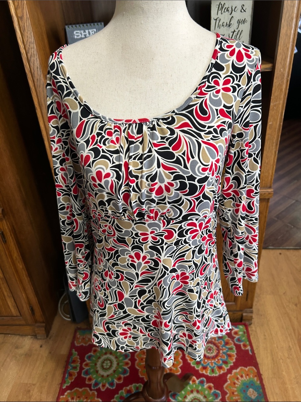 Van Heusen Floral Pattern Long-Sleeve Scoop Neck Top - Black, Red, Cream, Gray